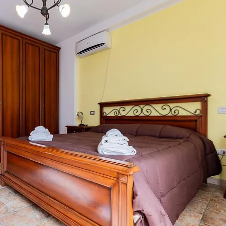 Charming Ortona - Private Parking!